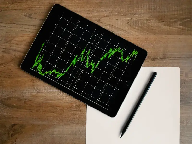 ETF-y vs. akcje – Która opcja jest lepsza dla długoterminowego inwestora?